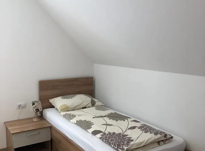 Apartmaji Kramar Ratece * クランスカゴーラ